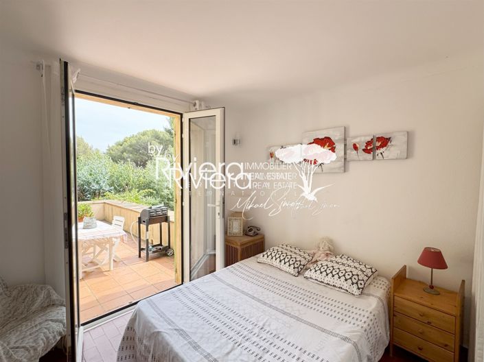 Image No.19-9 Bed House for sale