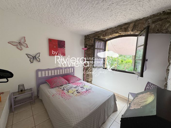 Image No.22-9 Bed House for sale