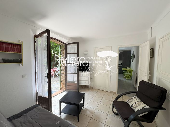 Image No.24-9 Bed House for sale