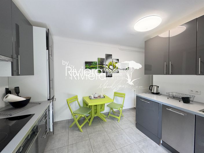 Image No.25-9 Bed House for sale
