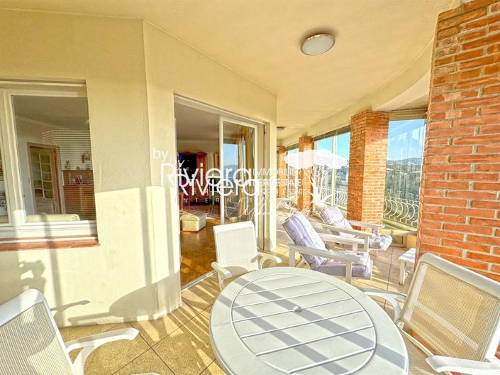 Image No.14-3 Bed House for sale