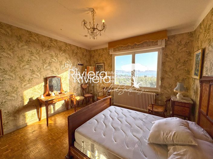 Image No.18-3 Bed House for sale
