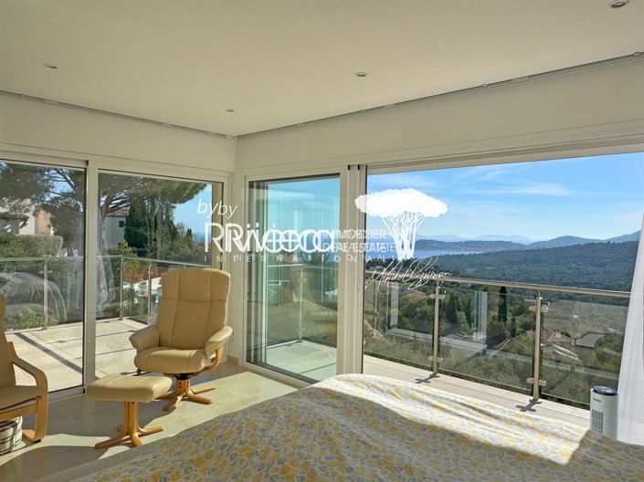 Image No.16-5 Bed House for sale