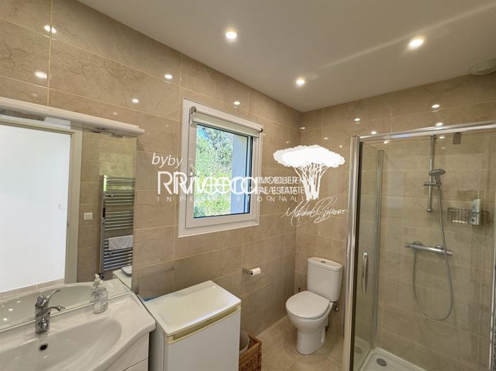 Image No.19-5 Bed House for sale
