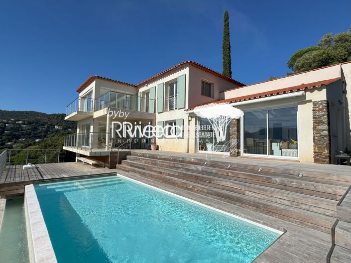 Image No.30-5 Bed House for sale