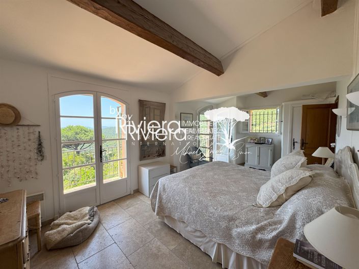 Image No.16-5 Bed House for sale