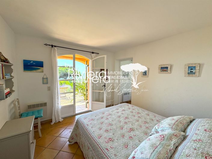 Image No.20-5 Bed House for sale