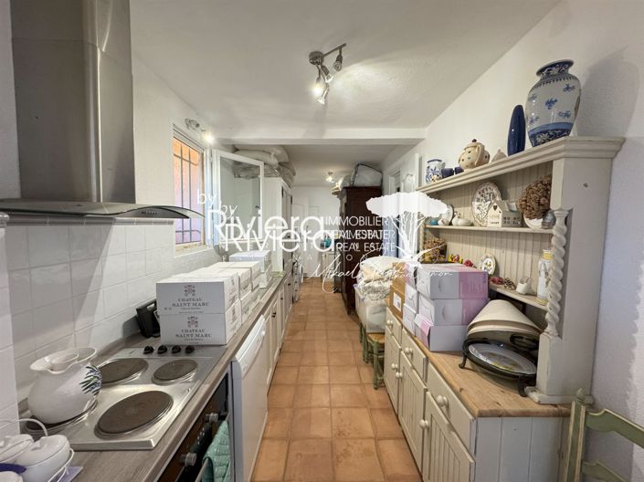 Image No.28-5 Bed House for sale