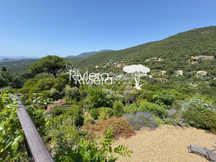 Image No.36-5 Bed House for sale