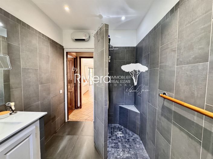 Image No.22-4 Bed House for sale