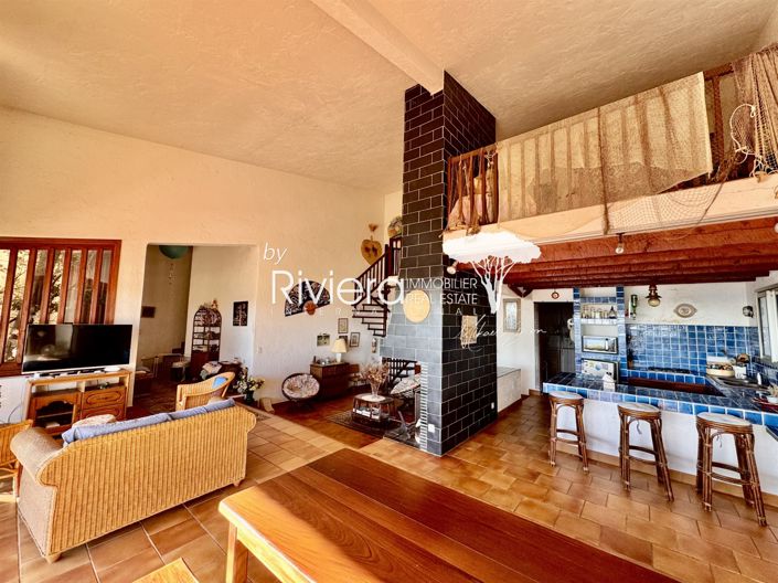 Image No.11-4 Bed House for sale