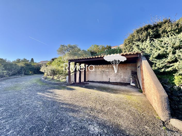 Image No.30-4 Bed House for sale