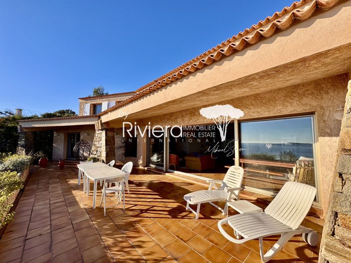 Image No.6-4 Bed House for sale