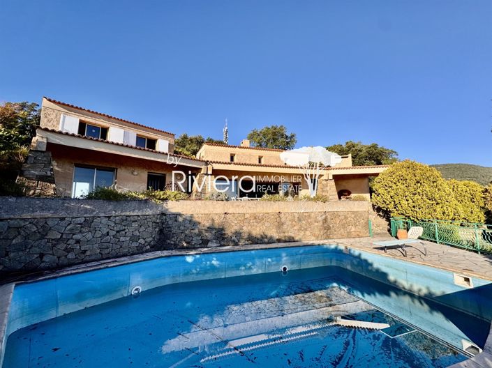 Image No.8-4 Bed House for sale