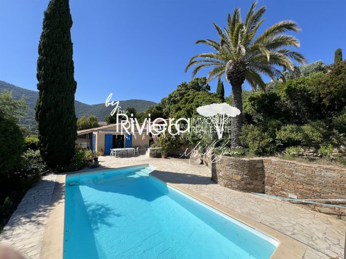 Image No.6-5 Bed House for sale
