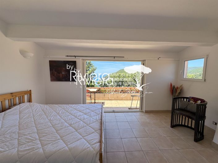 Image No.6-7 Bed House for sale