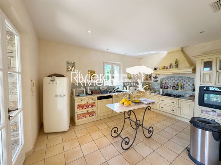 Image No.15-4 Bed House for sale