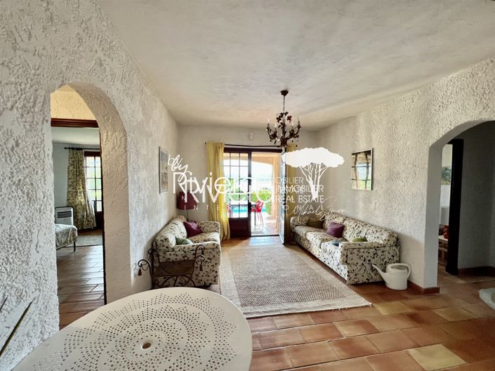 Image No.13-5 Bed House for sale