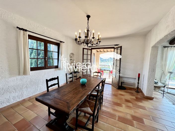 Image No.18-5 Bed House for sale