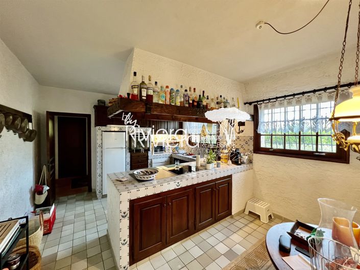 Image No.21-5 Bed House for sale