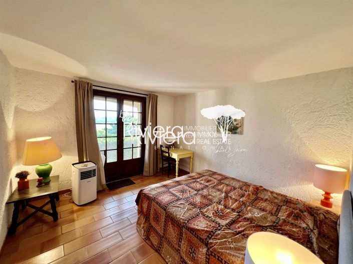 Image No.26-5 Bed House for sale