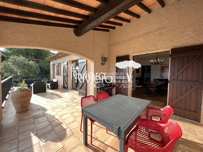 Image No.9-5 Bed House for sale