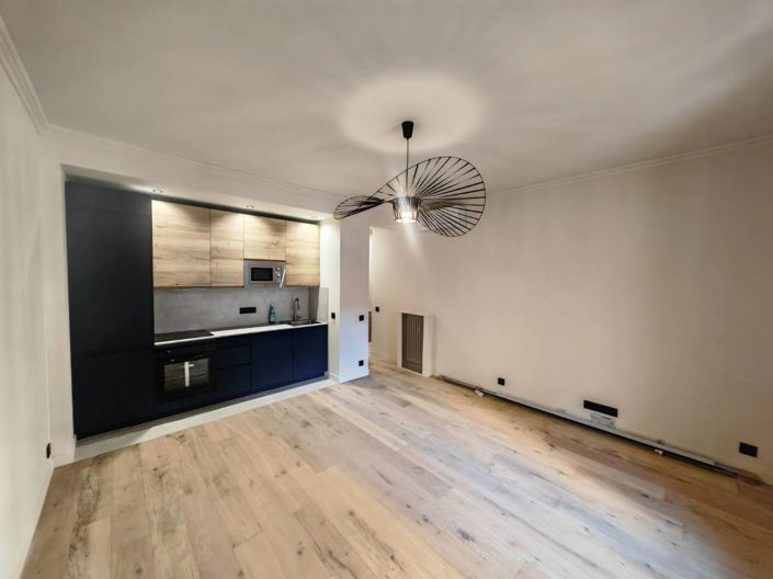 Image No.2-Appartement de 2 chambres à vendre à Nice