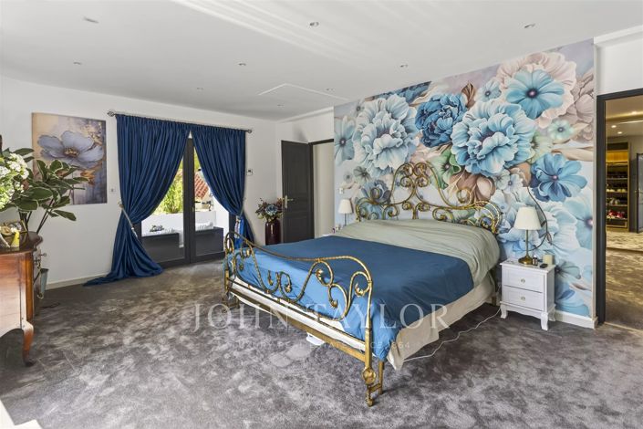 Image No.13-6 Bed House for sale