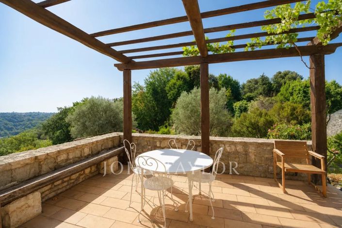 Image No.11-6 Bed House for sale