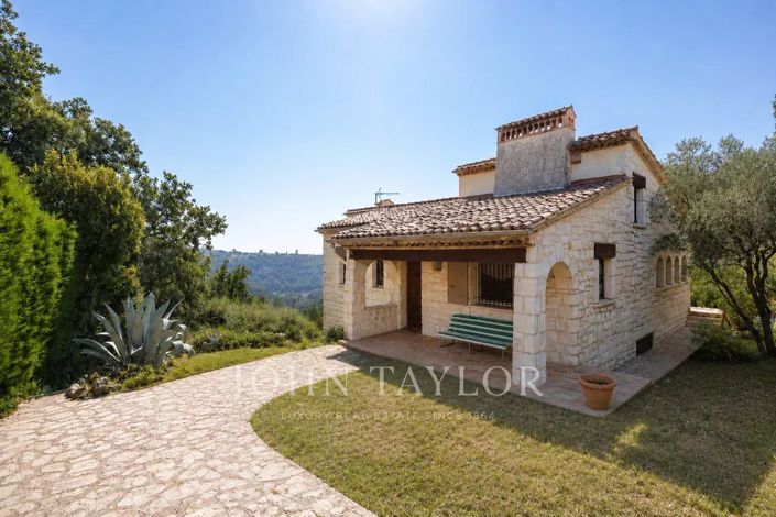 Image No.16-6 Bed House for sale