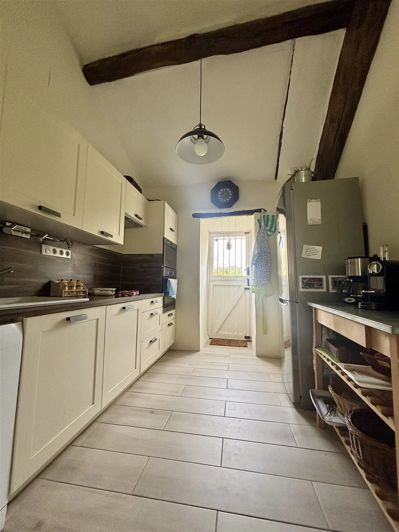 Image No.10-3 Bed House for sale
