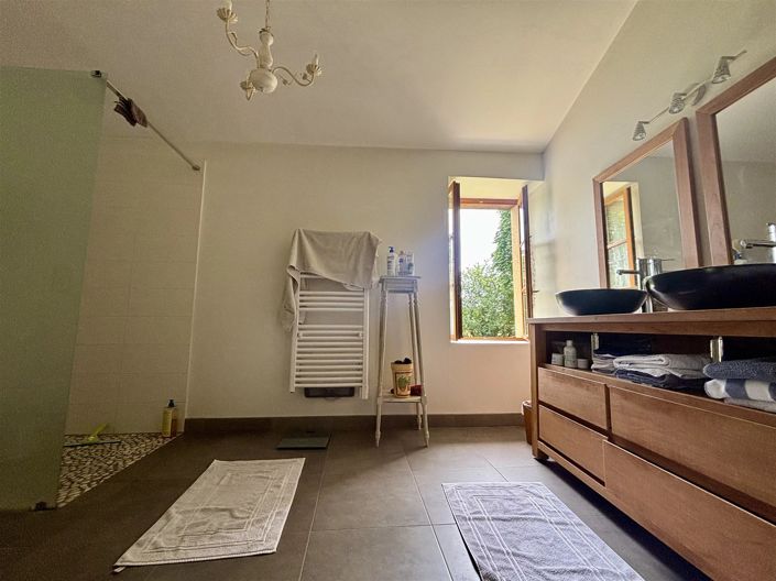Image No.16-3 Bed House for sale