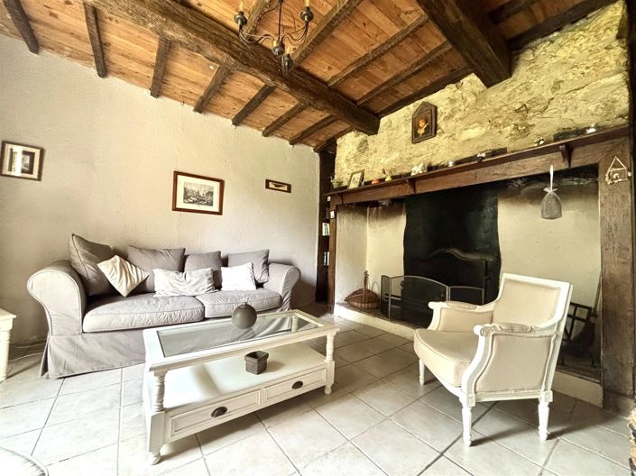 Image No.6-3 Bed House for sale