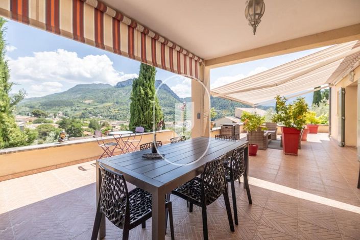 Image No.4-6 Bed House for sale
