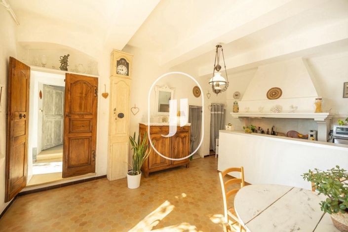 Image No.11-4 Bed House for sale