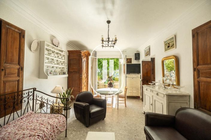 Image No.24-4 Bed House for sale