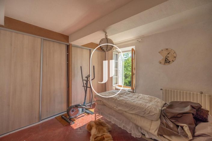 Image No.28-4 Bed House for sale