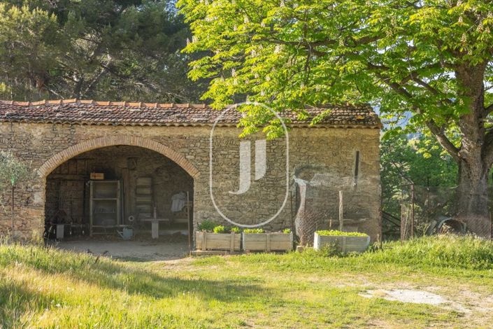 Image No.30-4 Bed House for sale