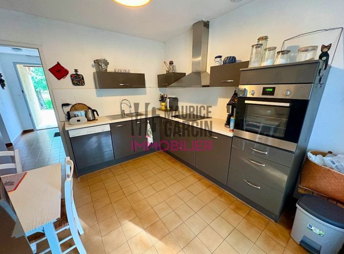 Image No.3-3 Bed House for sale