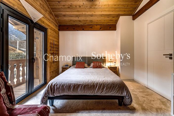 Image No.13-4 Bed House for sale