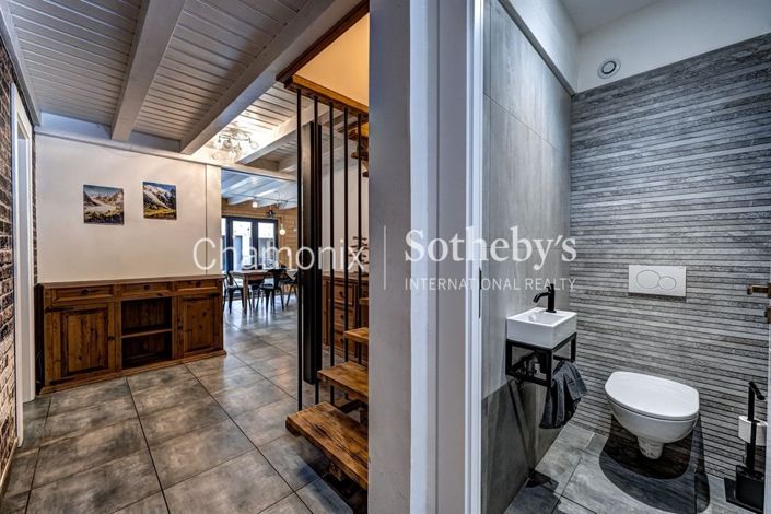 Image No.9-4 Bed House for sale