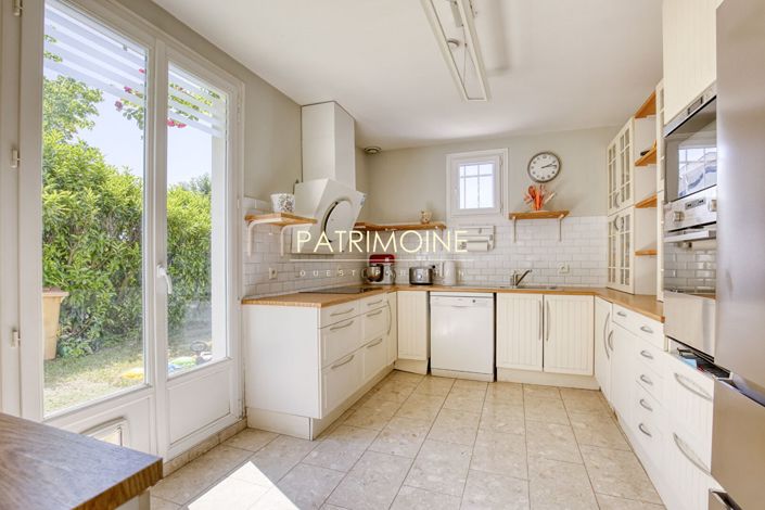 Image No.5-3 Bed House for sale