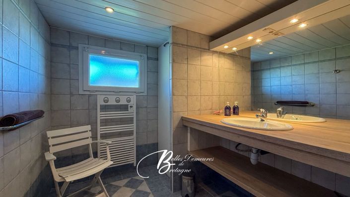 Image No.16-4 Bed House for sale