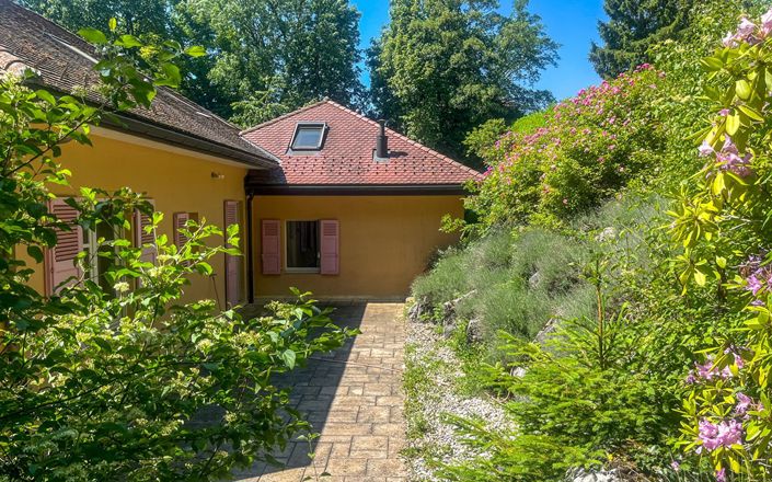 Image No.9-5 Bed Property for sale