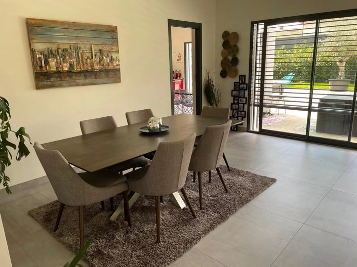 Image No.3-4 Bed House for sale