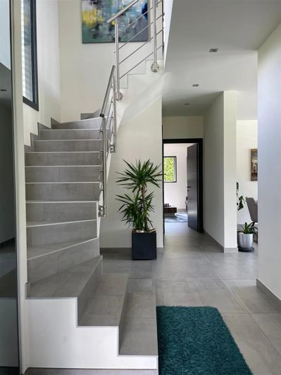Image No.4-4 Bed House for sale