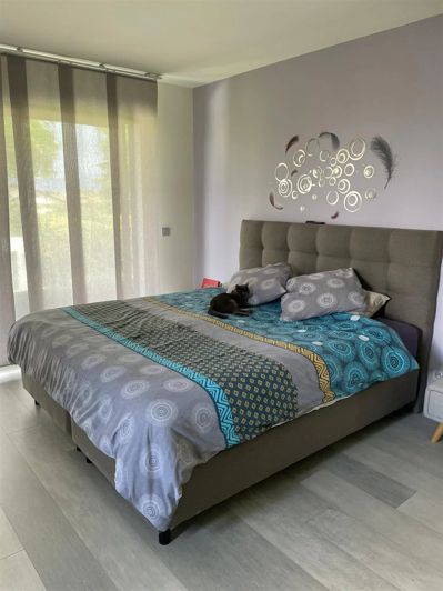 Image No.8-4 Bed House for sale