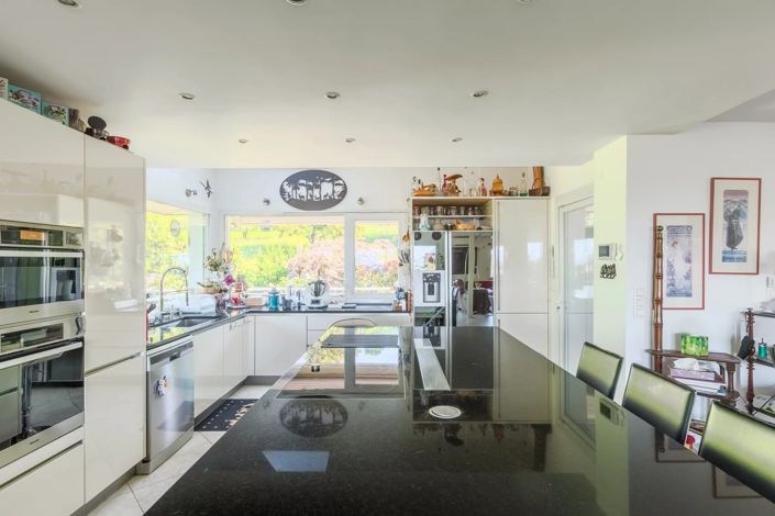 Image No.4-4 Bed House for sale