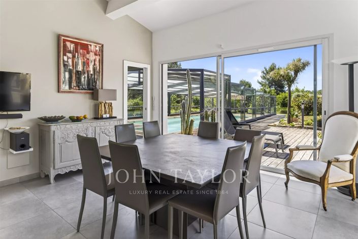 Image No.6-7 Bed House for sale
