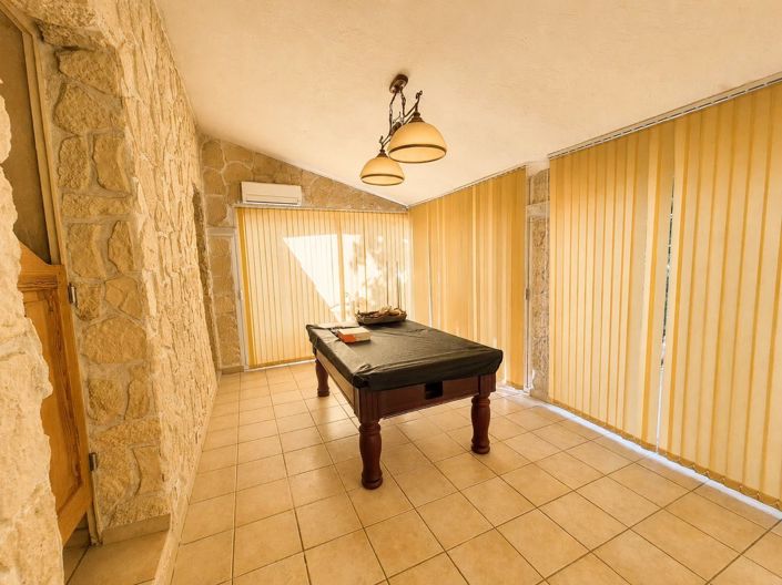 Image No.9-House for sale